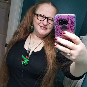 Meet your Posher, Leslie